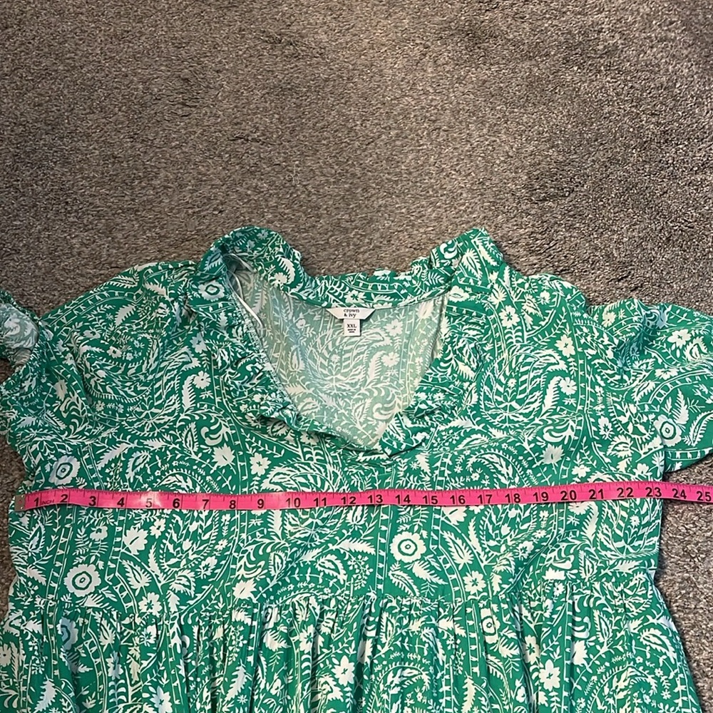 Crown & Ivy Green and White Midi Dress - Picture 6 of 8